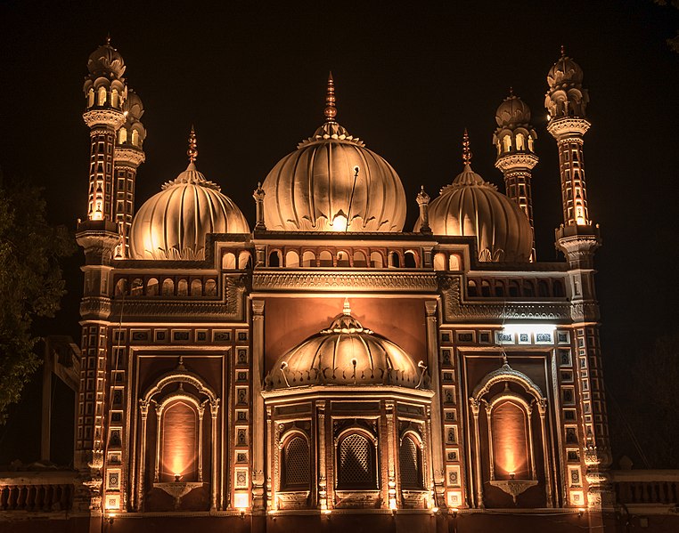images/Darbar_Mahal_Mosque_by_Moiz.jpg