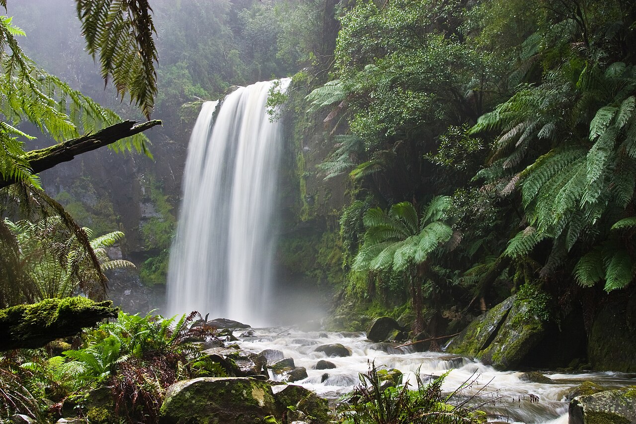 images/Hopetoun_falls.jpg