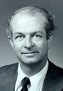 images/Linus_Pauling.jpg